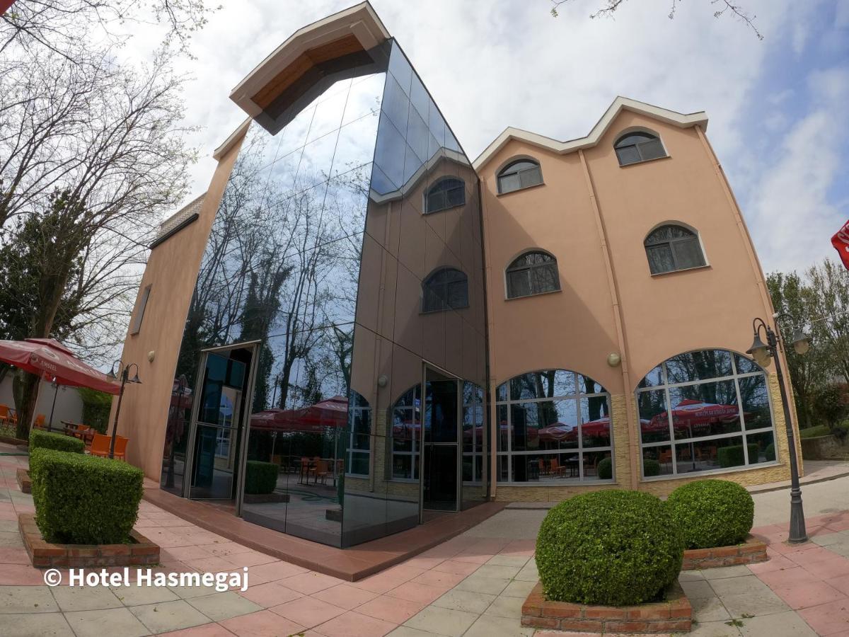 Hotel Hasmegaj Mahall' e Kryethuit Exterior photo